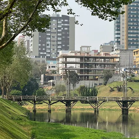 Studio Com Quarto E Banheiro Em Frente Ao Parque Do Lago Acomoda Ate 4 Pessoas 2 Camas Guarapuava Exterior photo